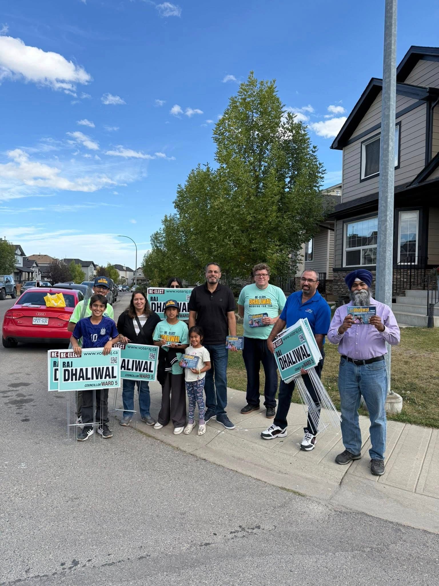 Team Dhaliwal is out in Saddleridge right now knocking on doors and connecting with residents.